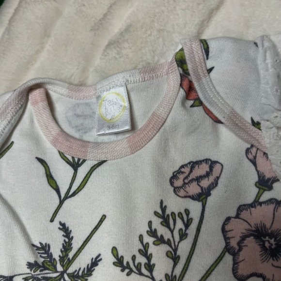 GUC $34 Tesa Babe 3-6M Girly Baby Infant Short Sleeve Floral Sleeper One Piece - Picture 6 of 9